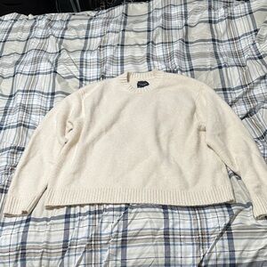 Abercrombie & Fitch Oversized Off-White Crew Sweater